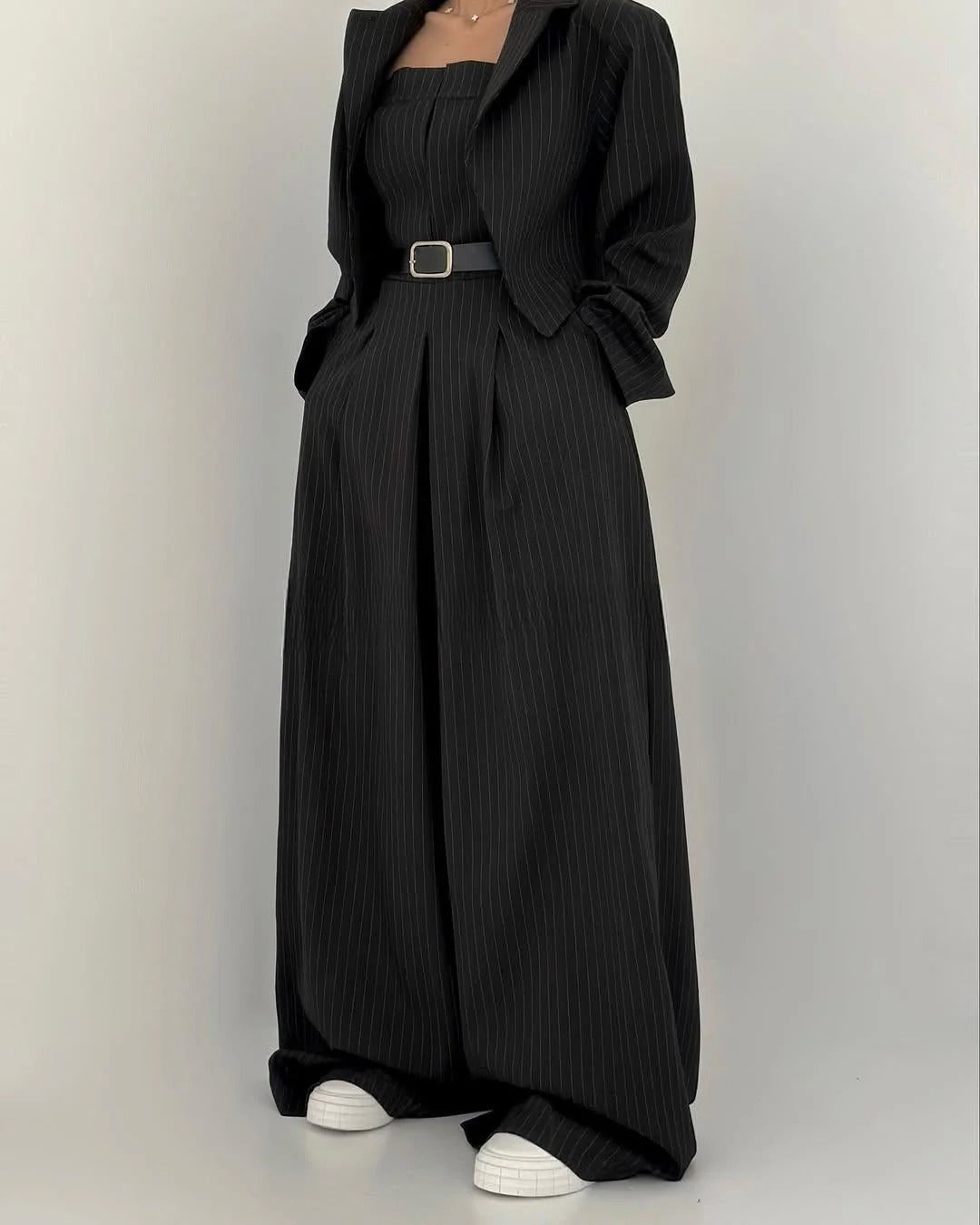 Paola™ | Conjunto femenino de top bustier y americana – Elegancia y estilo actual